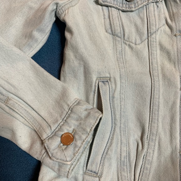 BLANKNYC GIRLS COTTON SIGN YOUR NAME DENIM JACKET - Picture 6 of 6